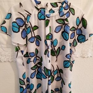 Liz Claiborne Flutter Blouse